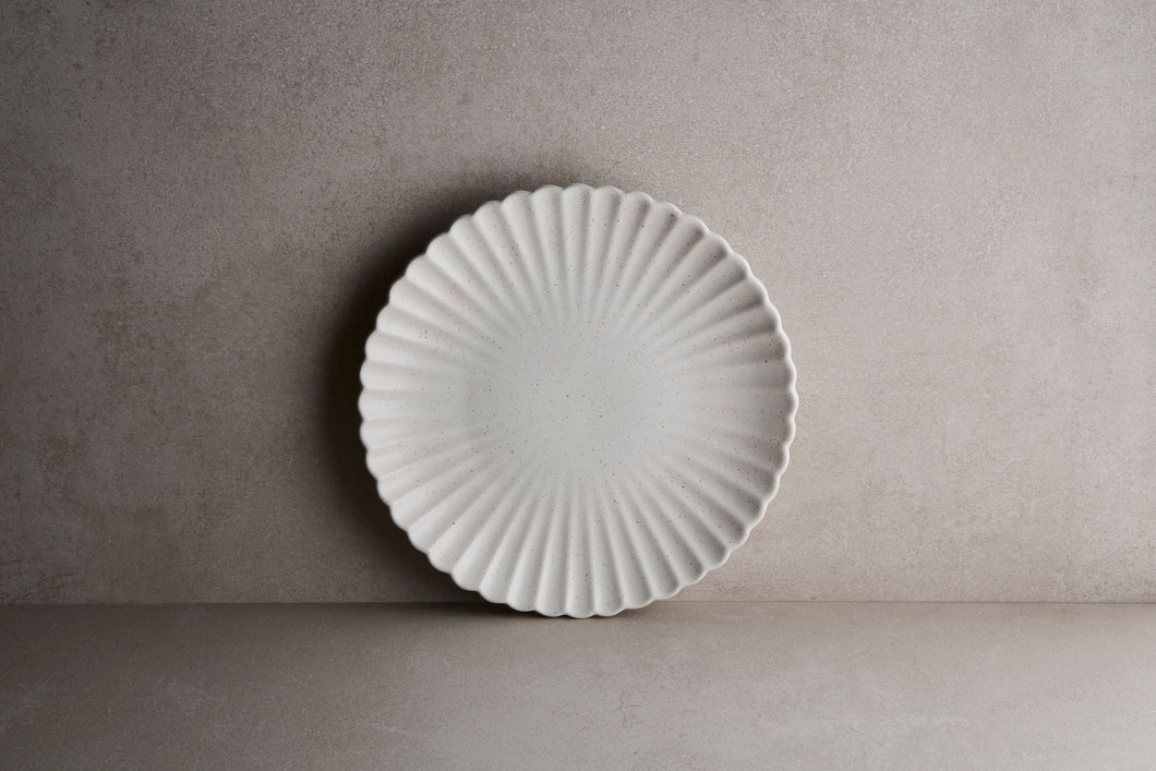 Classic Flower Dinner Plate