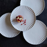 Classic Flower Dinner Plate