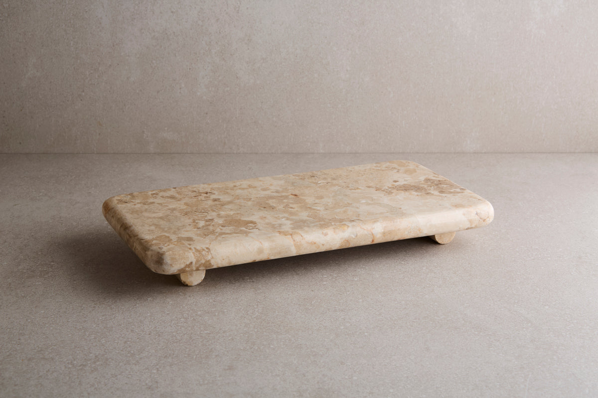 Marble Riser – Goodies